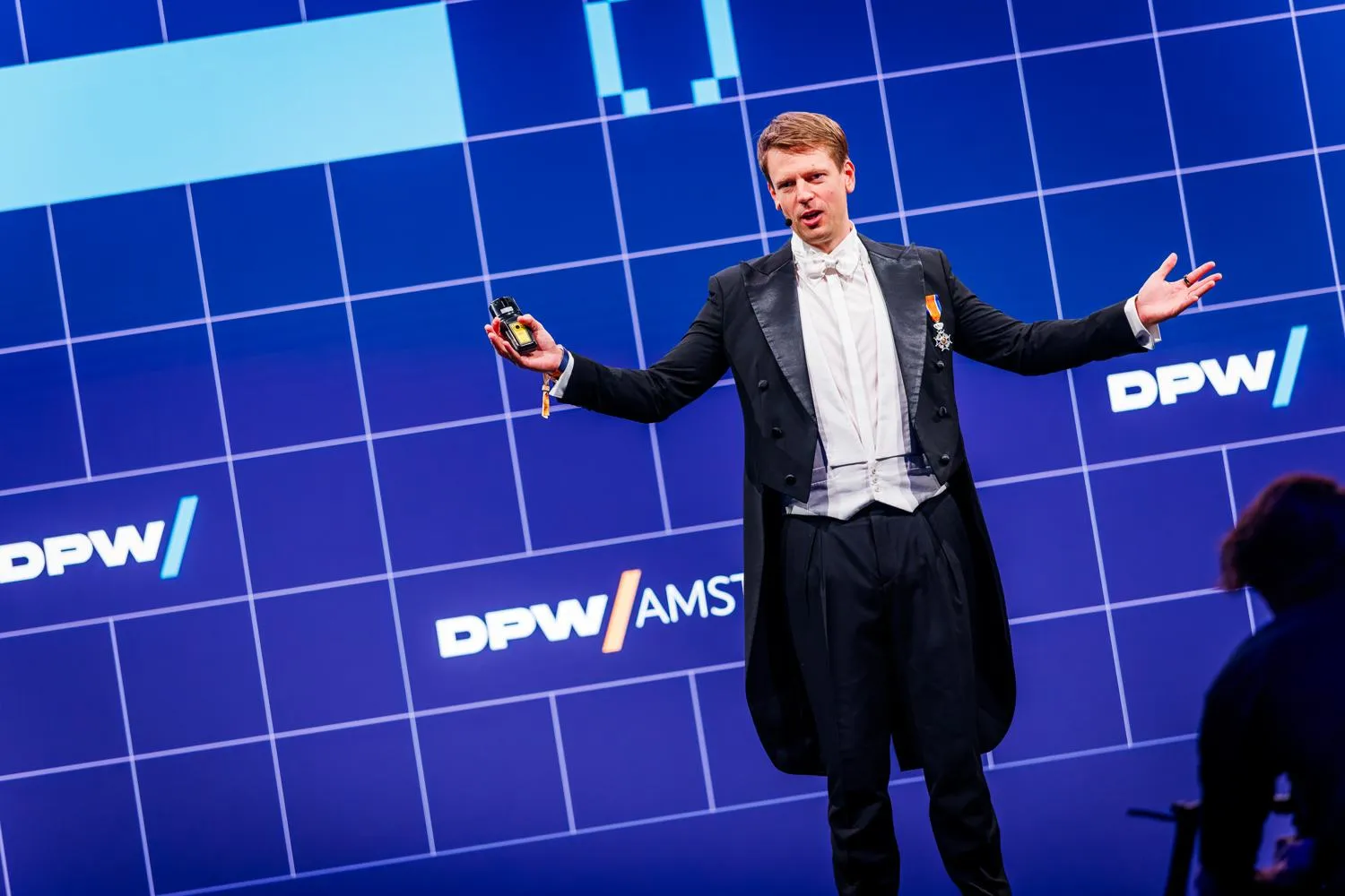 Kaspar Korjus presenting on the DPW Amsterdam center stage