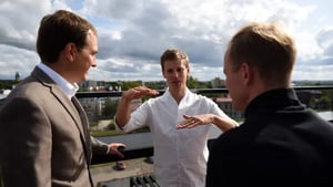 1_t1P6xxDfTW-VActeZV4Png