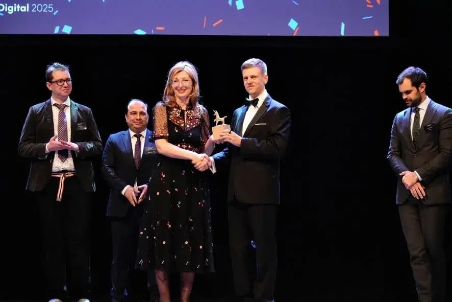 dcd7482c-a917-4176-b91a-3fb33914a9c6